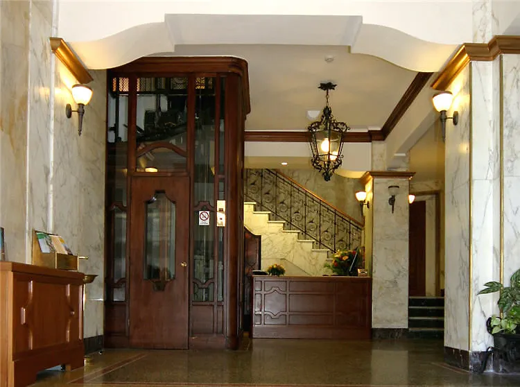 Hotel Continental Genova ג'נובה