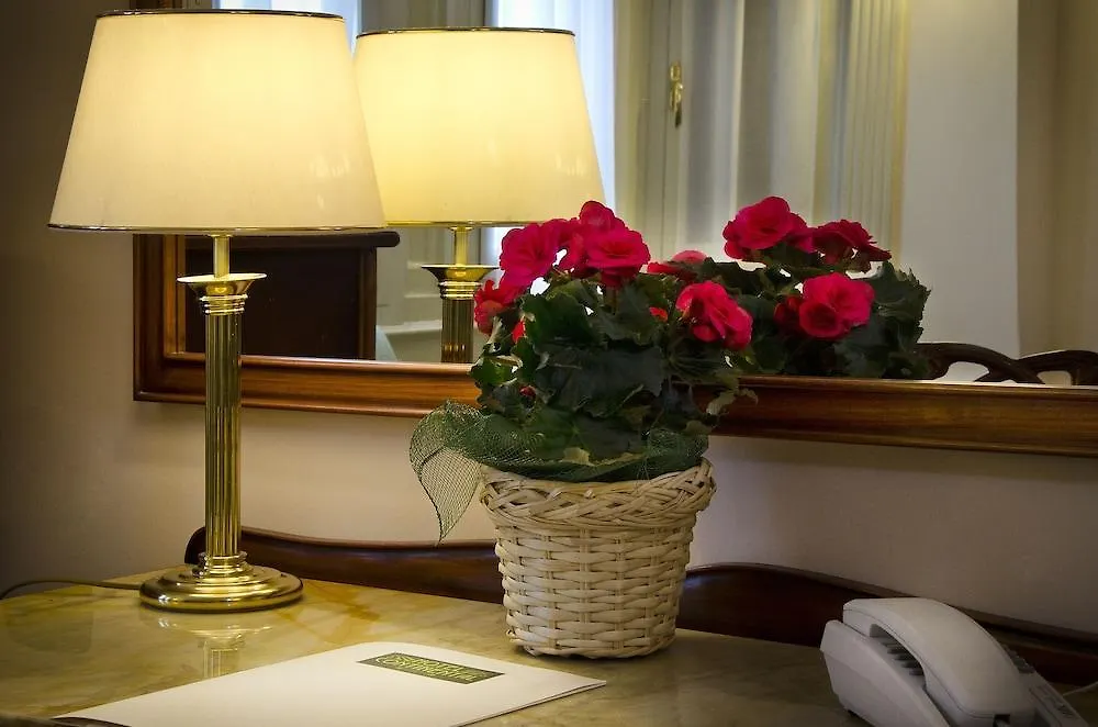 ****  Hotel Continental Genova Italien
