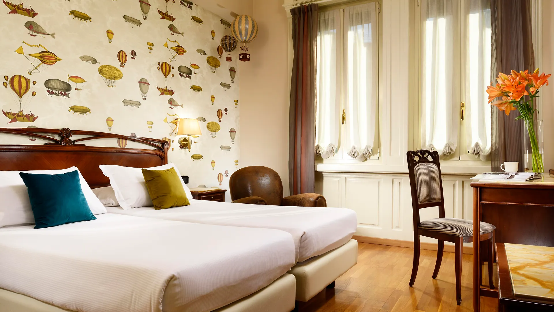 Hotel Continental Genova 4*,
