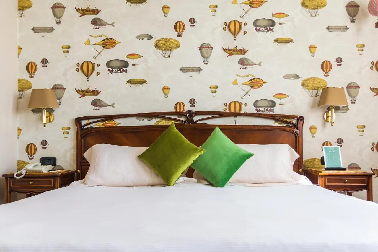 Hotel Continental Genova 4*,  Italien